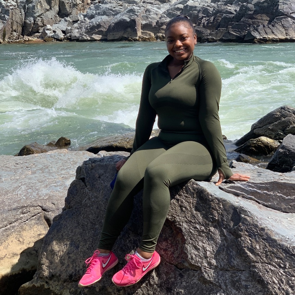 Meet your Posher, Erica